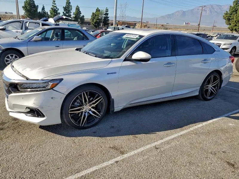 1HGCV3F90NA028485