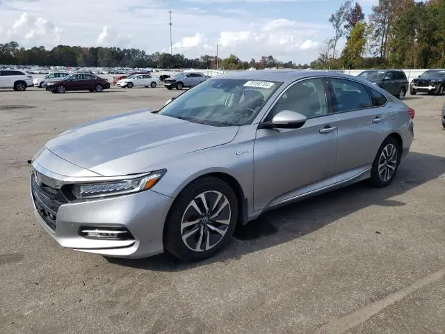 1HGCV3F93KA019582