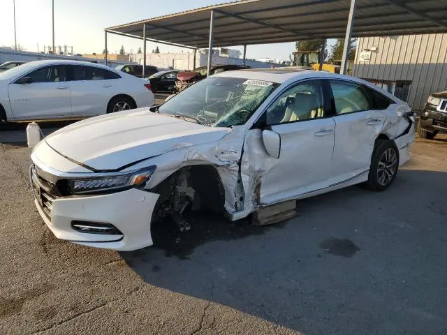 1HGCV3F95KA018496