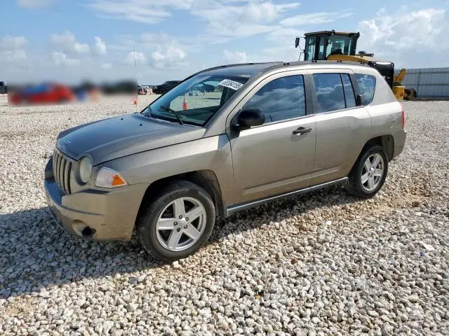 1J8FT47W67D196394