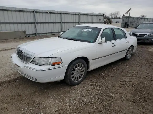 1LNHM81V86Y639037
