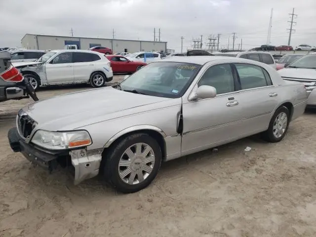 1LNHM81W57Y631150
