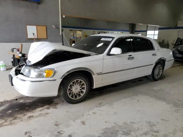 1LNHM81W92Y635551