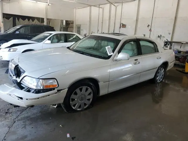 1LNHM83W54Y652556