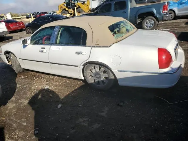 1LNHM83W93Y600684