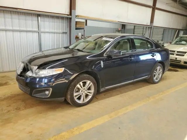 1LNHM93R29G611556
