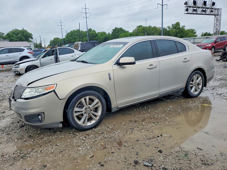 1LNHM93R29G611637