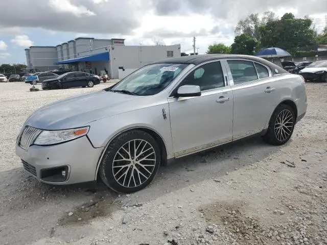 1LNHM93R39G626518