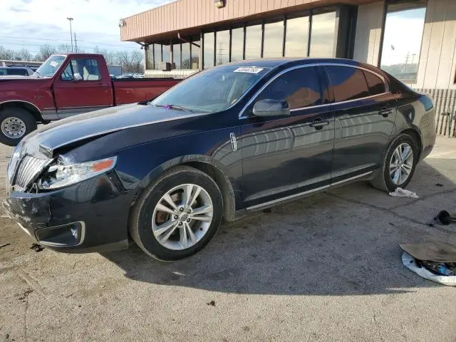 1LNHM93R69G610555