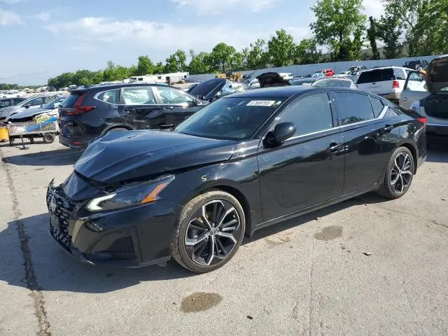 1N4BL4CV3RN313192