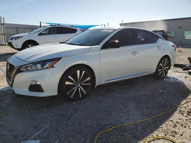 1N4BL4CV4KC190181