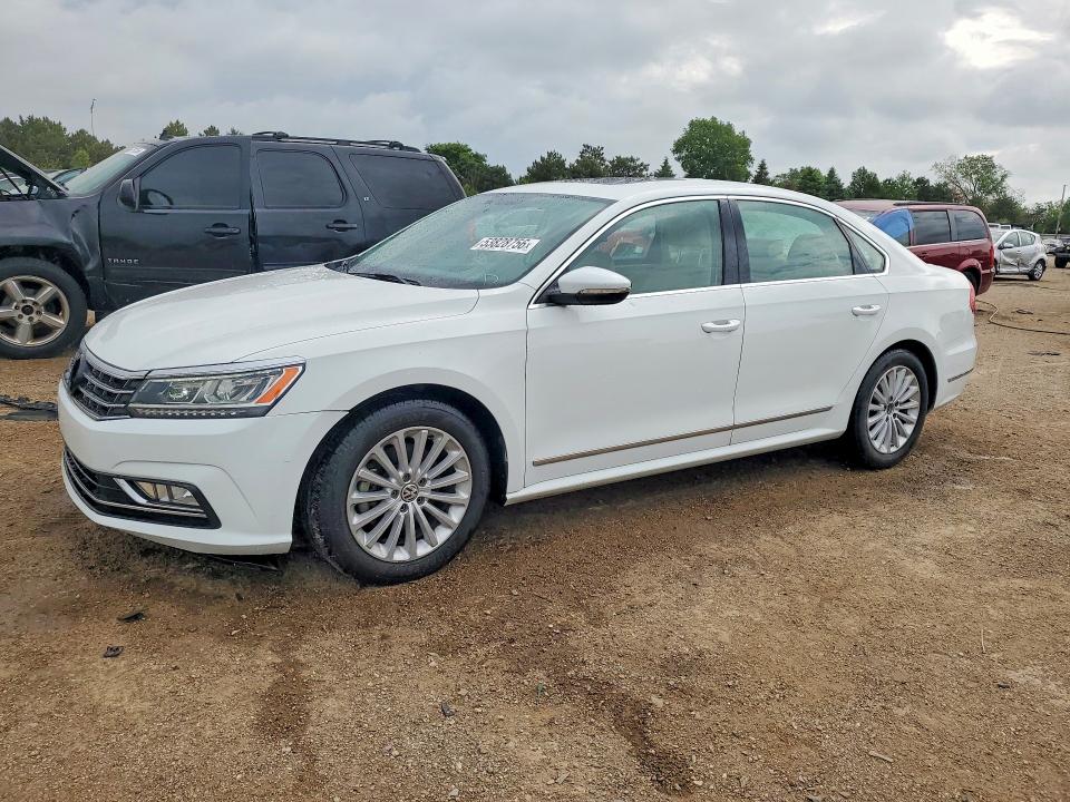1VWBS7A38GC038585