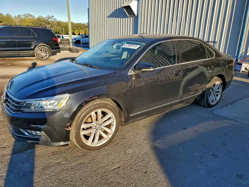 1VWCM7A38HC036870
