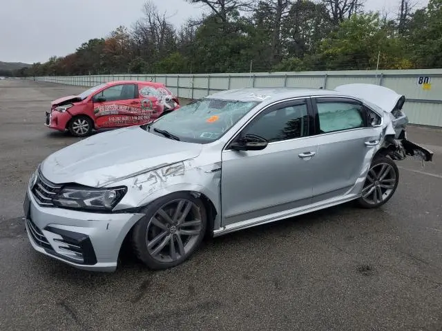 1VWDT7A30HC044999