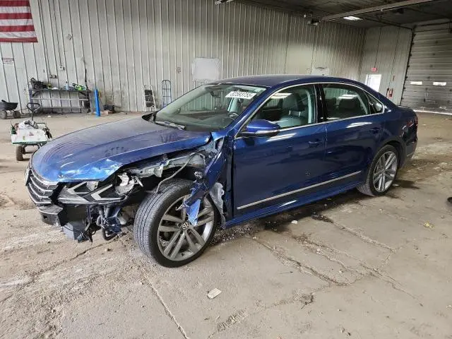 1VWDT7A33HC010992