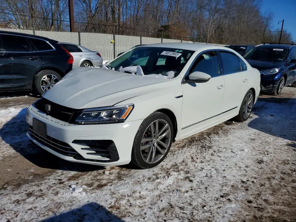 1VWDT7A33HC032300