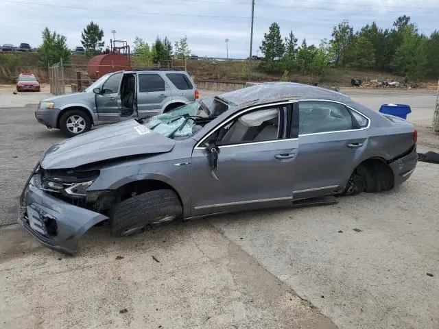 1VWDT7A37HC051027