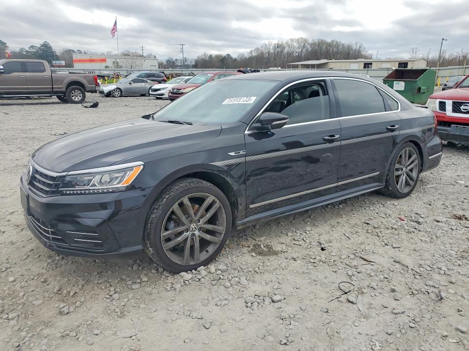 1VWDT7A38HC083324