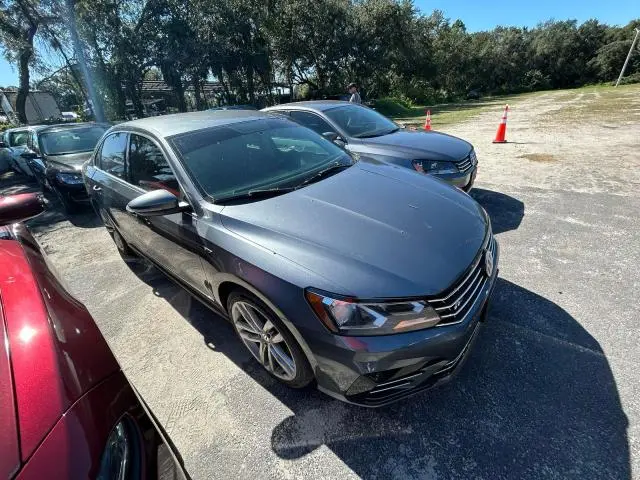 1VWDT7A39HC032382