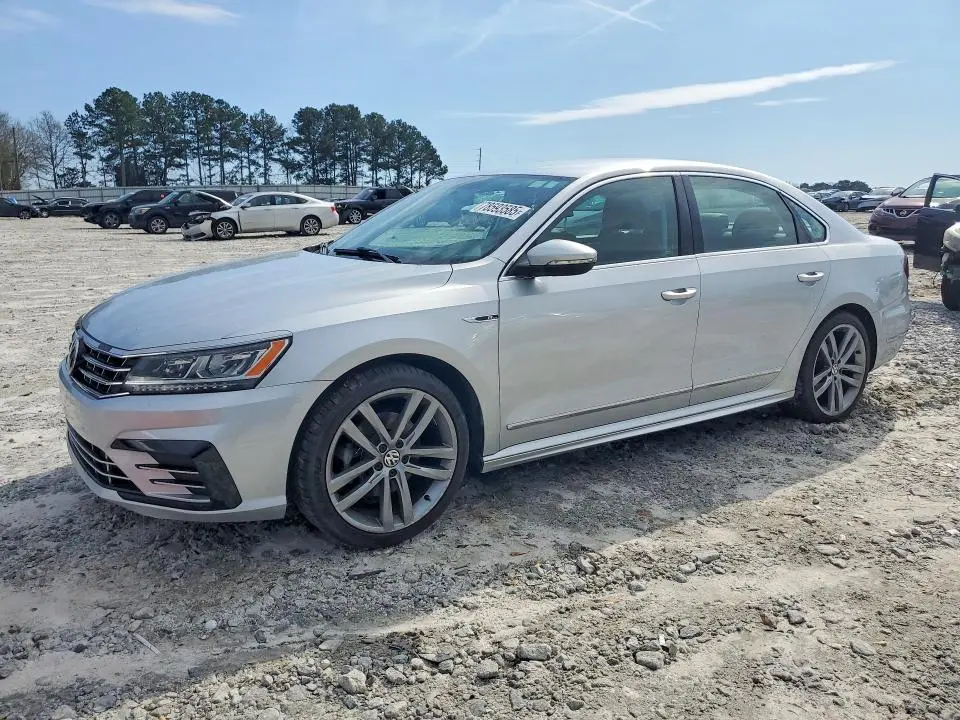 1VWDT7A3XHC063818