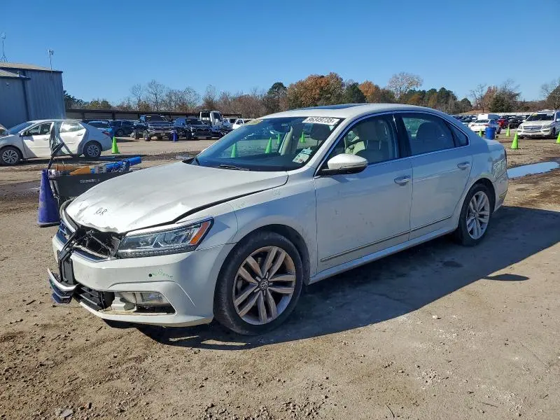 1VWGT7A38HC062440