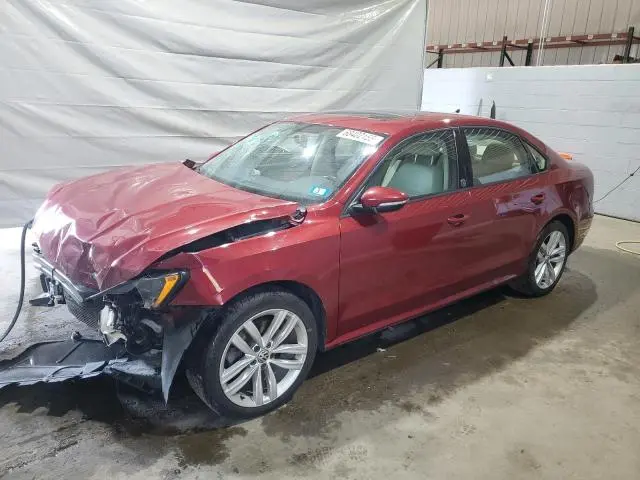 1VWLA7A33KC007700