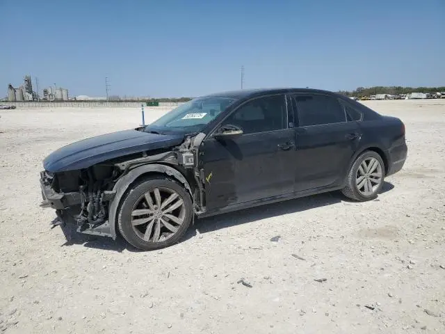 1VWLA7A35KC010081