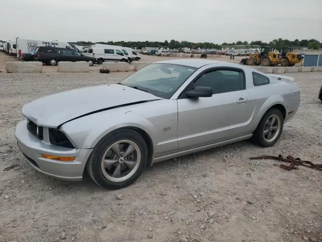 1ZVFT82H055218756