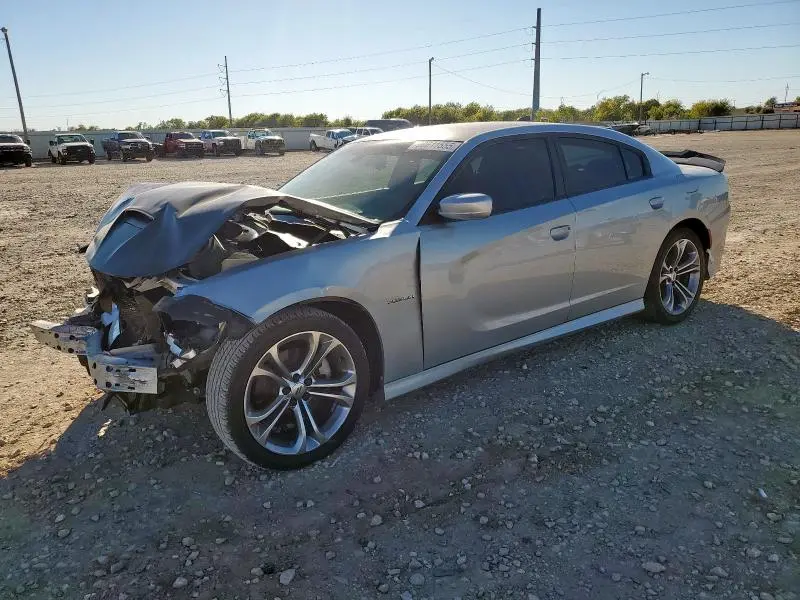 2C3CDXCT4MH638631