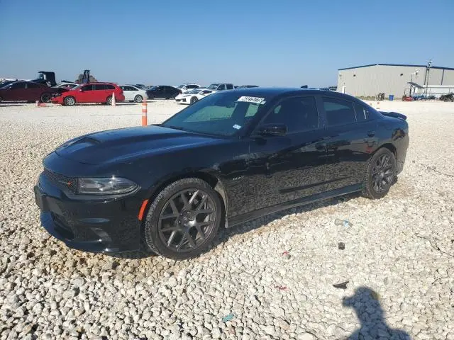 2C3CDXCTXKH749228