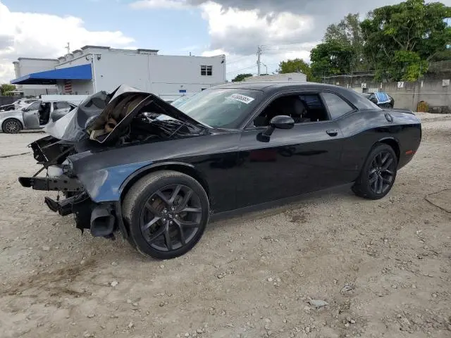2C3CDZAG1KH557942