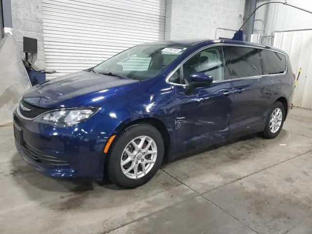 2C4RC1DGXHR520994
