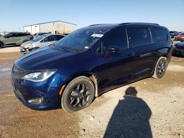 2C4RC1EG1JR261817