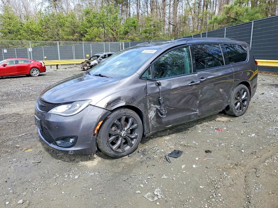 2C4RC1EG5JR204293