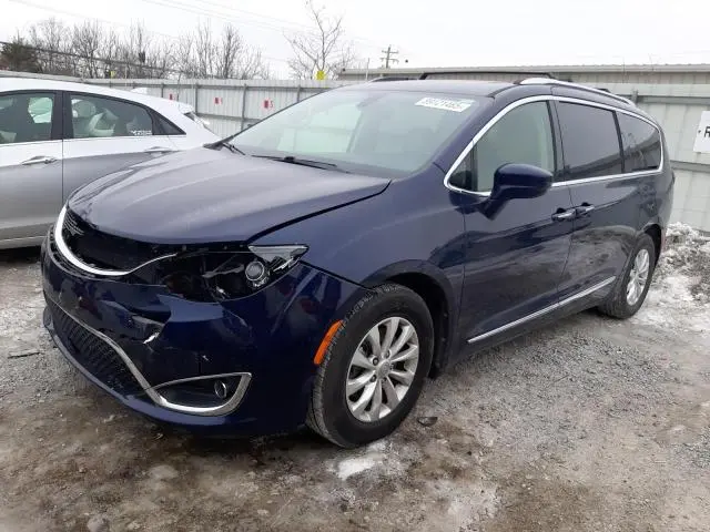 2C4RC1EG5JR235107