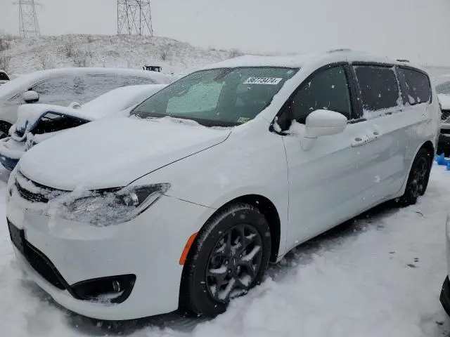 2C4RC1EG5JR235589