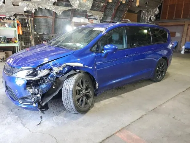 2C4RC1EG5JR261898