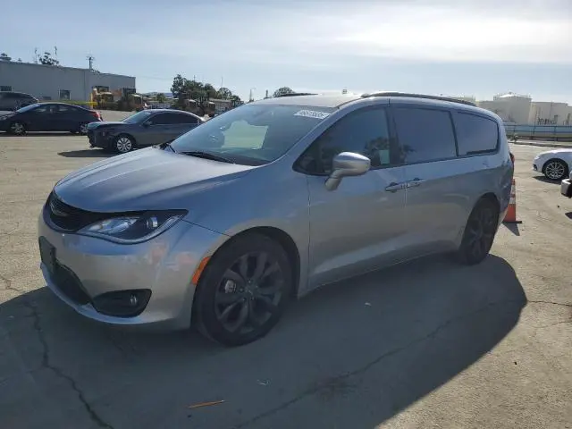 2C4RC1EG7JR198268