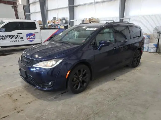 2C4RC1EG8JR204353