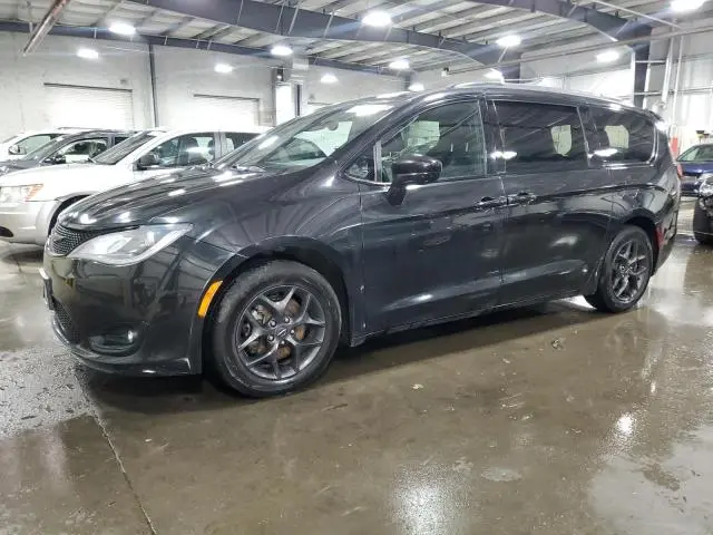 2C4RC1EG9JR306275