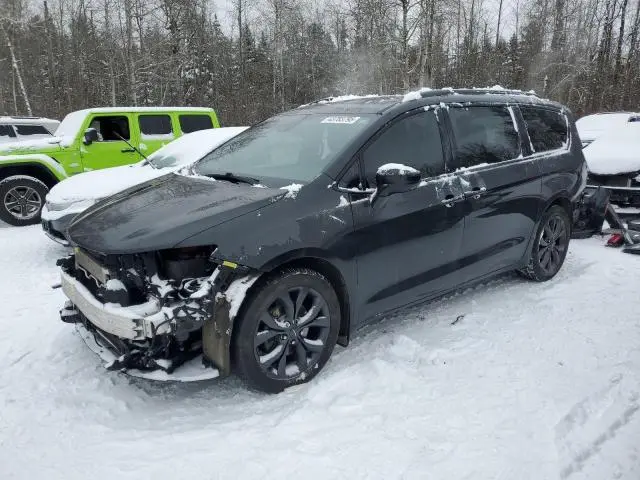 2C4RC1EGXKR669752