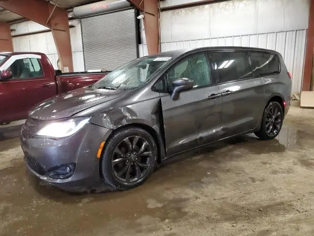 2C4RC1FG1JR315714