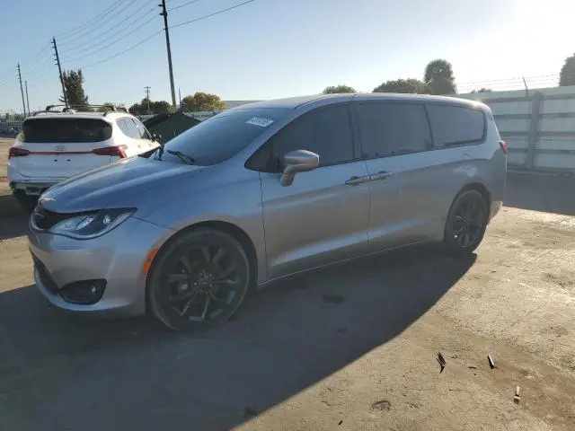 2C4RC1FG6JR228150