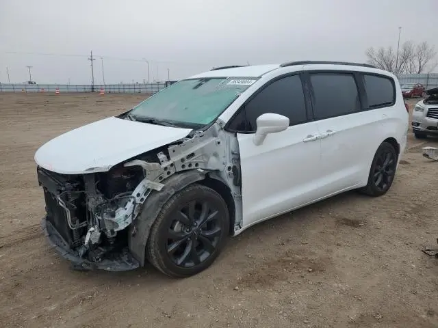 2C4RC1FG9JR350940