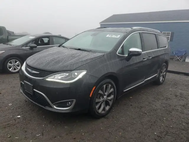 2C4RC1GG3JR117490