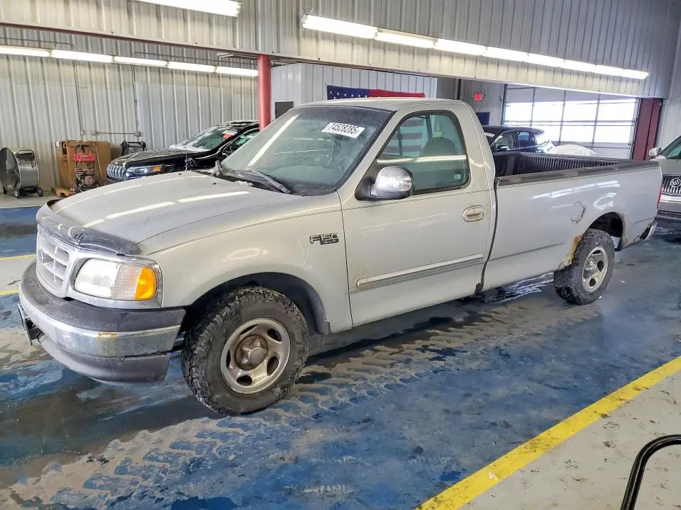 2FTRF17242CA94933