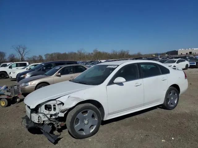 2G1WD5E37E1152540