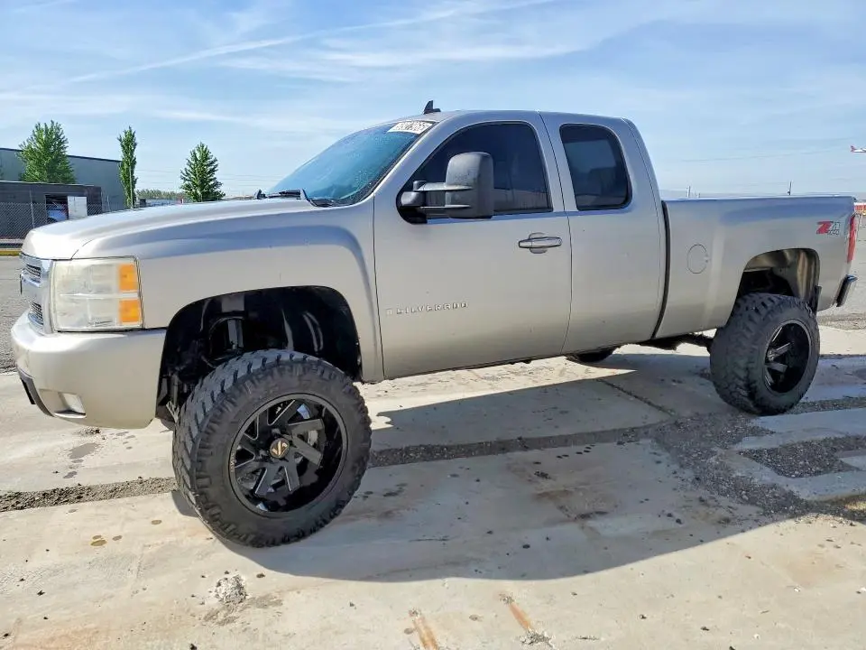 2GCEK19JX81141949