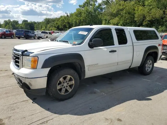 2GTEK19JX81337812