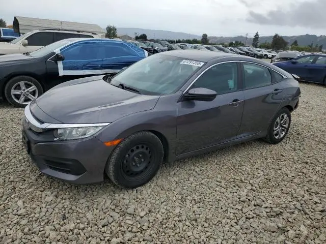 2HGFC2F56HH555981